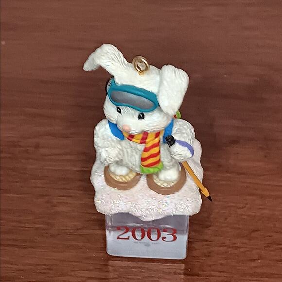 🎄2 for $12 Carlton Cards Ice Pals Bunny Dated 2003 Ornament - Picture 2 of 4